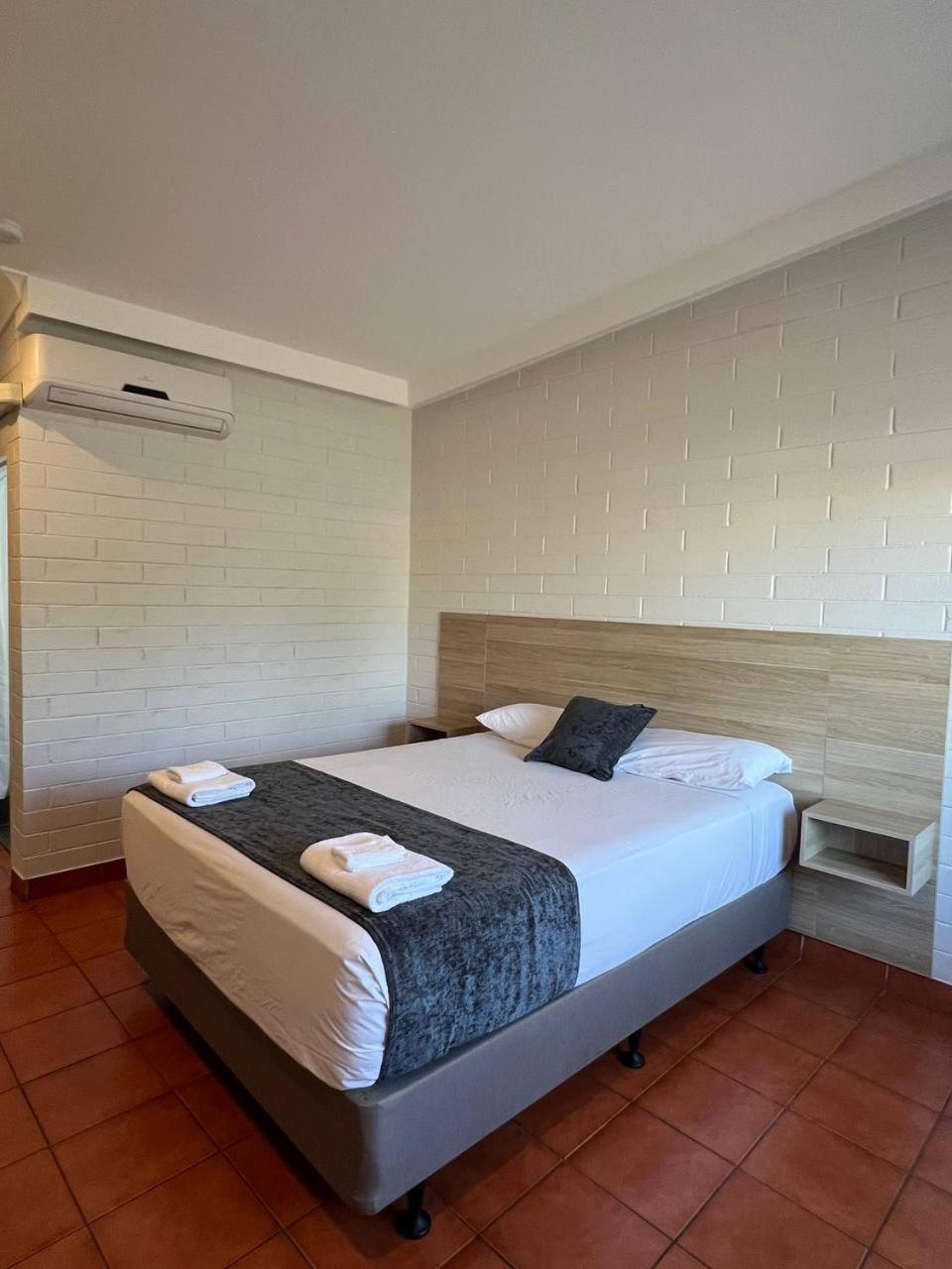 Katherine Motel Ngoại thất bức ảnh